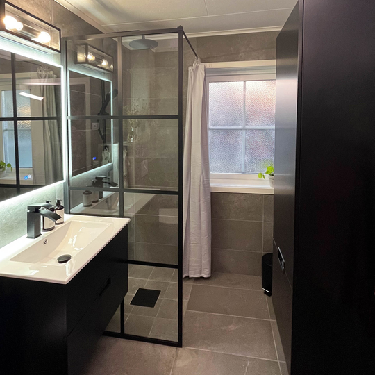 Duschvägg 80x210cm | Industridesign | 6 mm säkerhetsglas